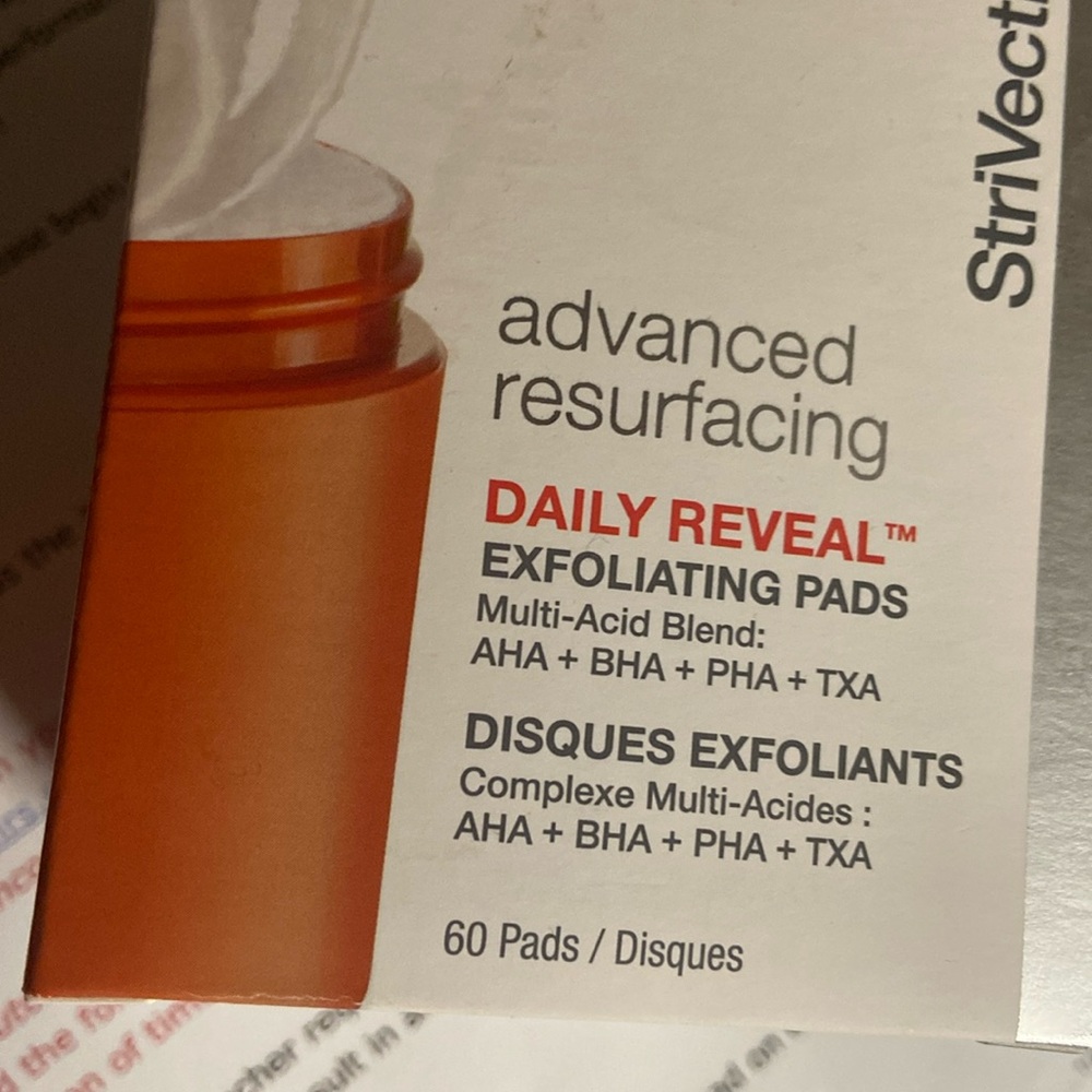 New in box sealed Strivectin Daily Resurfacing pads 60 count